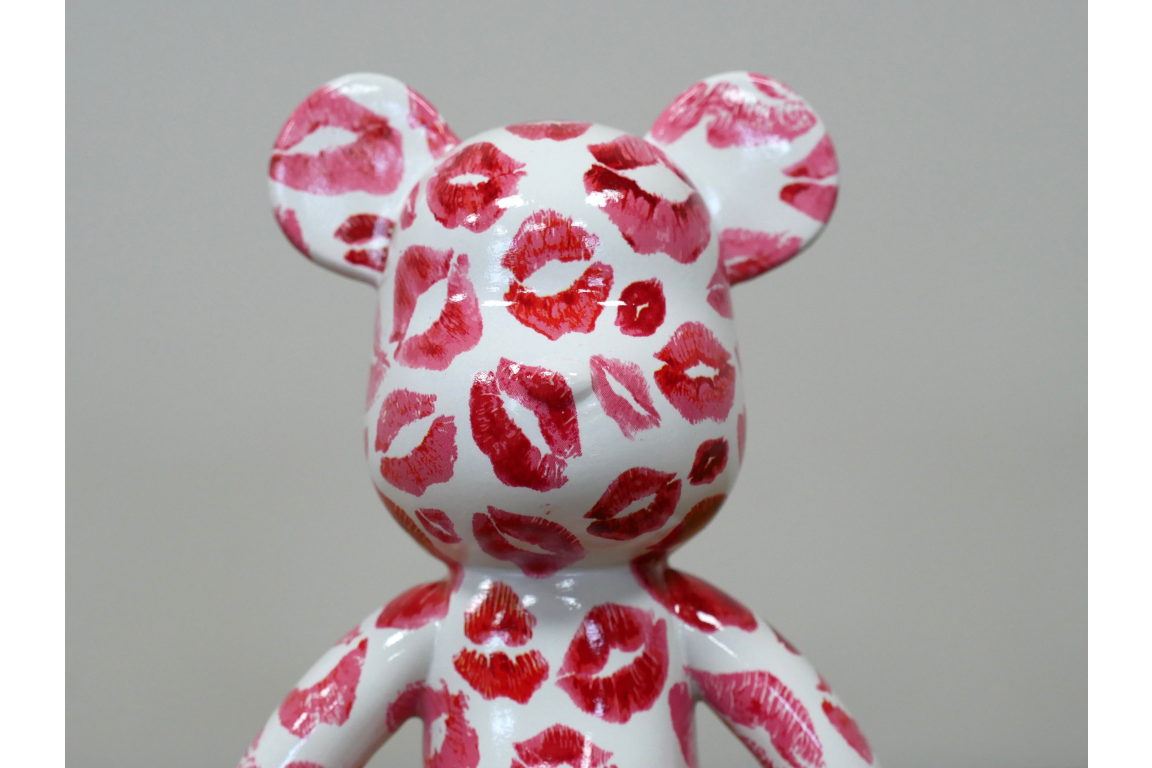 Kiss Bear - Small