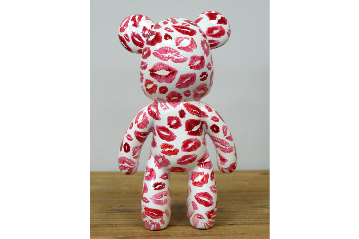 Kiss Bear - Large