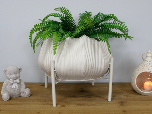 Cream Metal Scalloped Planter