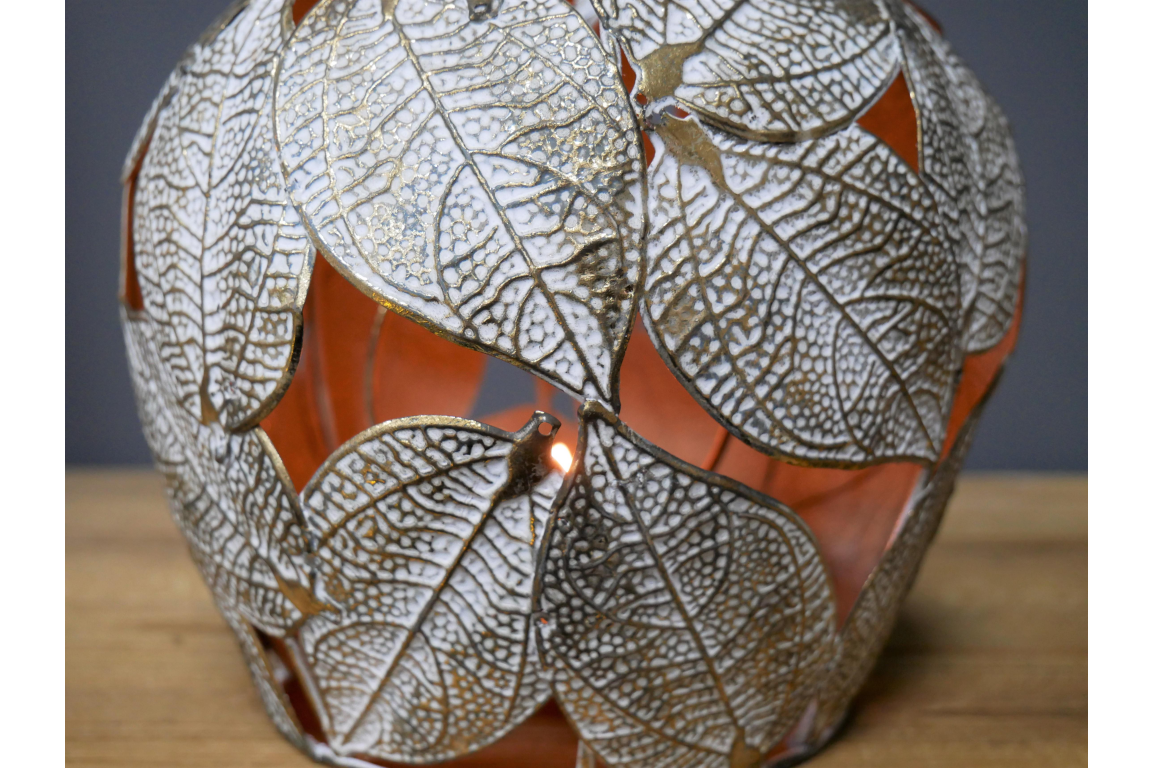 Apple Leaf Candle Holder, large - Decorative Gold Leaf Design