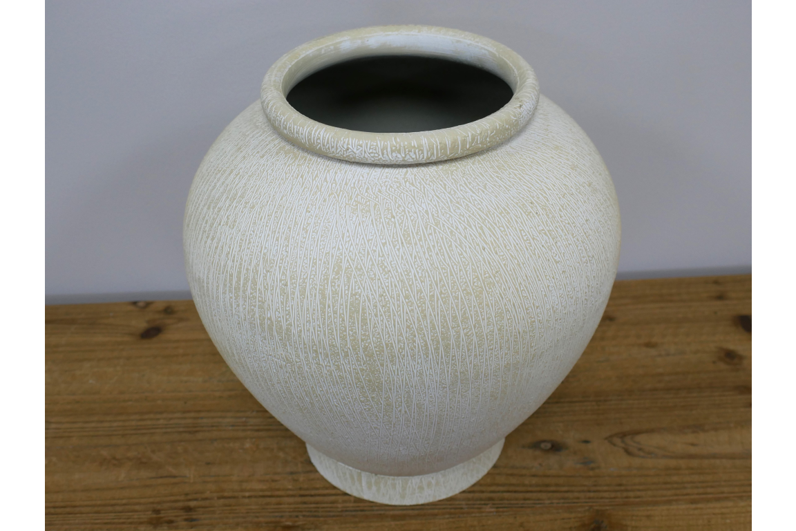 Stone Effect Rustic Cream Metal Vase