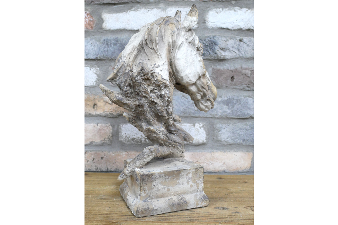 Wethered Stone Effect Horse Head Statue Bust - Detailed Sculpture for Home Decor