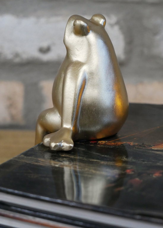 Gold Sitting Frog Ornamental Figure For Shelf