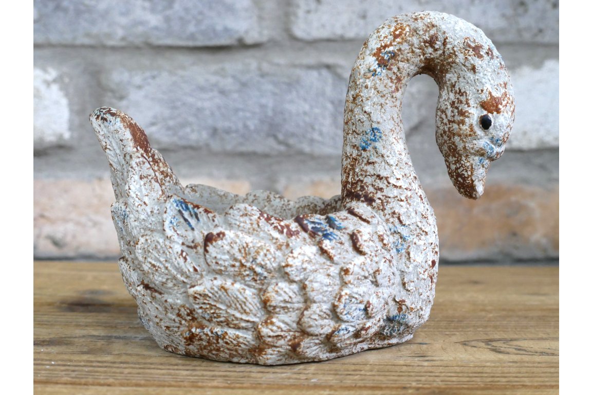 Rustic Swan Planter Indoor/Outdoor